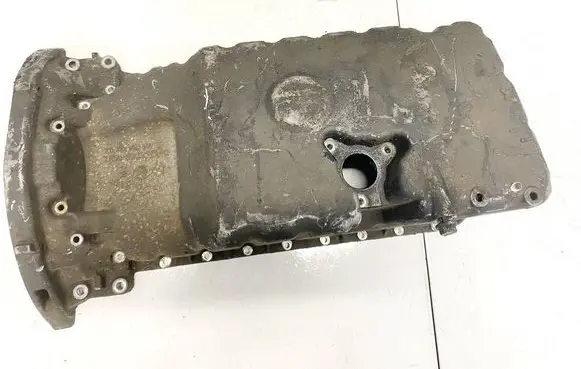 Mercedes-Benz Sprinter W901 W902 W903 W904 Oil sump r6110140902