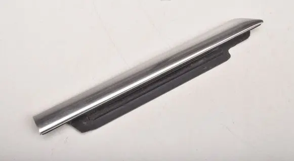 Maserati Ghibli Front door windshield rail 