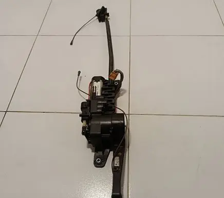 Seat Alhambra (Mk2) Sliding door motor 7N0843385Q