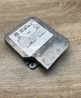 Volkswagen PASSAT B5.5 Airbag control unit/module 1C0909605B 5WK43124