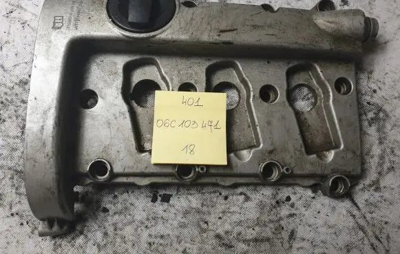 Audi A6 S6 C5 4B Rocker cam cover 06C103471