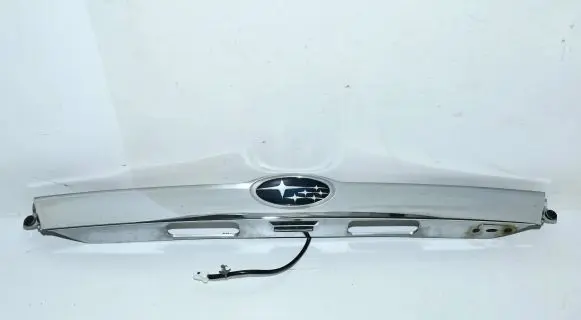 Subaru Impreza III Tailgate trunk handle 