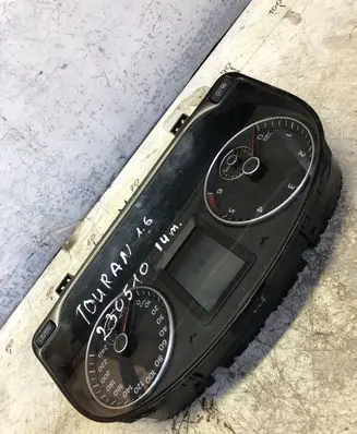 Volkswagen Touran II Speedometer (instrument cluster) 1t0920875n