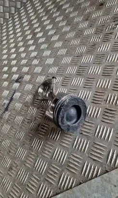 Subaru Outback Piston 