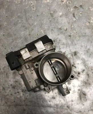 Volkswagen Cross Polo Throttle valve 03F133062C