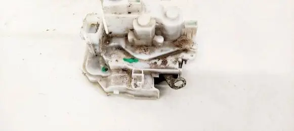 Alfa Romeo 159 Front door lock