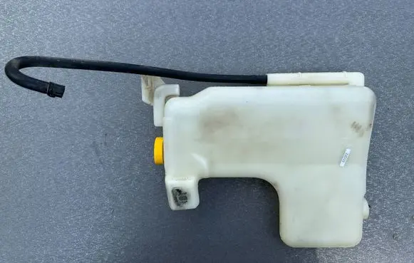 Nissan King Cab, Navara Coolant expansion tank/reservoir 217102S600