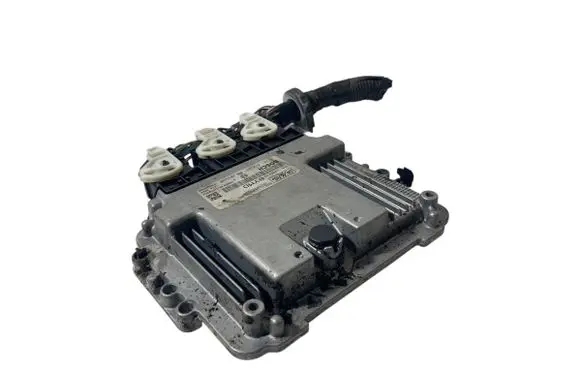 Ford Focus C-MAX Engine control unit/module 8M5112A650MD 0281012487
