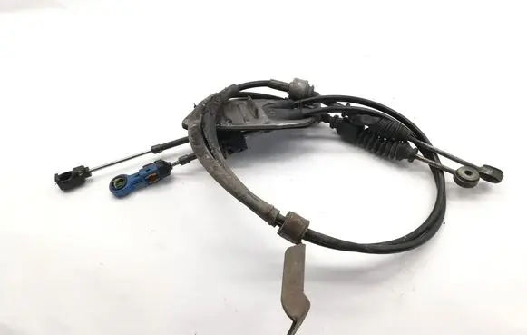 Toyota Verso-S Gear shift cable linkage 