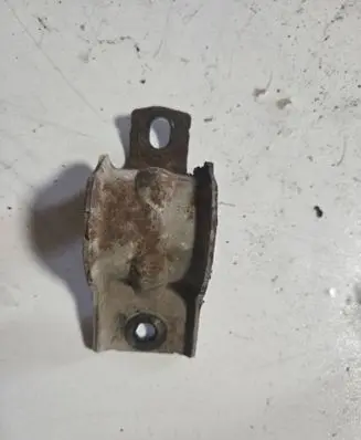 Citroen Berlingo Sway bar bush bracket, front 