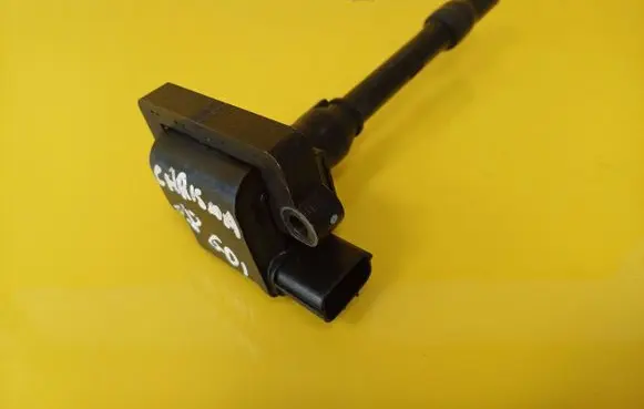 Mitsubishi Carisma High voltage ignition coil FK0138