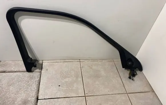 Land Rover Evoque I Other front door trim element BJ3220905A BJ3218808AC