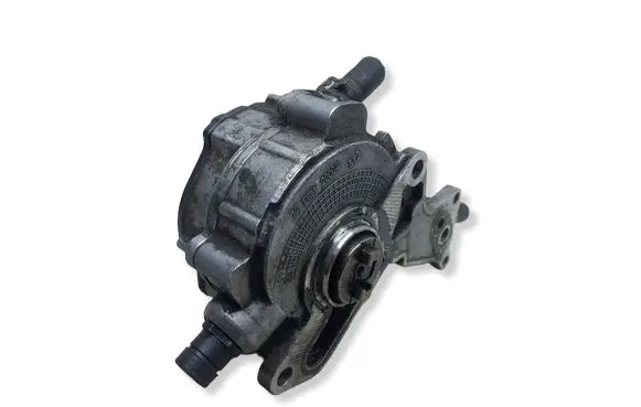 Audi A4 S4 B6 8E 8H Vacuum pump 038145209AKASACJ 038145209A
