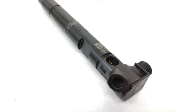 Mercedes-Benz E W212 Fuel injector A6510704987 28342997