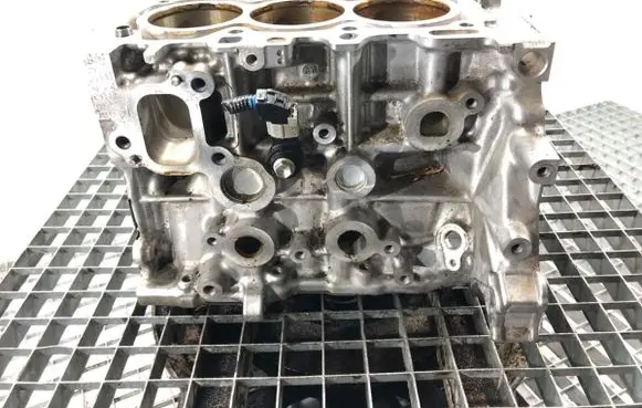 Toyota Yaris Engine block 