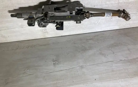 Citroen C3 Steering wheel axle 9823194377