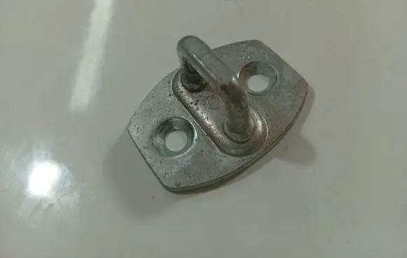 Toyota Auris 150 Rear door lock loop/hook striker 