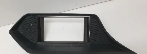 Mercedes-Benz E W212 Radio/GPS head unit trim A2126801236