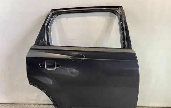 Audi Q7 4M Rear door 4M0833052E