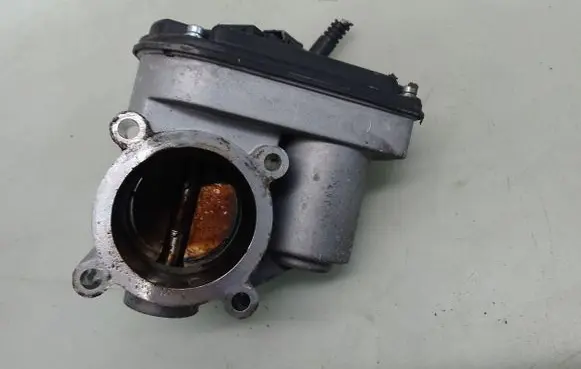 Ford Focus Throttle valve 987074125
