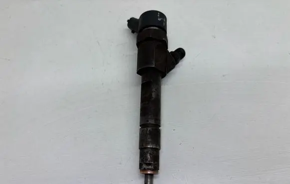 Volvo S40, V40 Fuel injector 7700111014