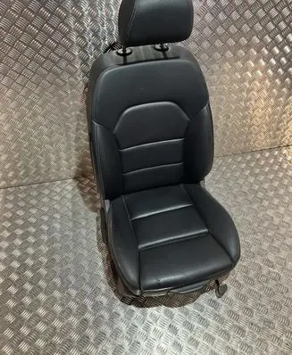 Mercedes-Benz GLA W156 X156 Front passenger seat TM27862