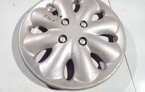 Citroen Xsara R15 wheel hub/cap/trim 9641818580 0091011