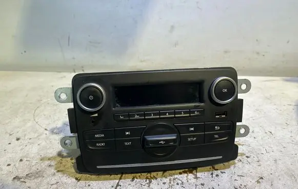 Dacia Duster II Radio/CD/DVD/GPS head unit R013X07 280210478R