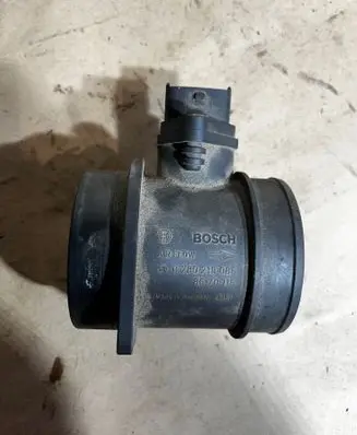 Volvo XC70 Mass air flow meter 8670115 0280218088