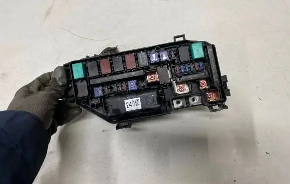 Honda Accord Fuse module