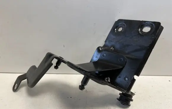 Skoda Superb B8 (3V) ABS pump bracket 5Q1614235E 5017