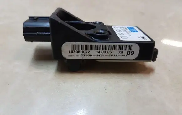Honda CR-V Airbag deployment crash/impact sensor 77950SCAE812M1
