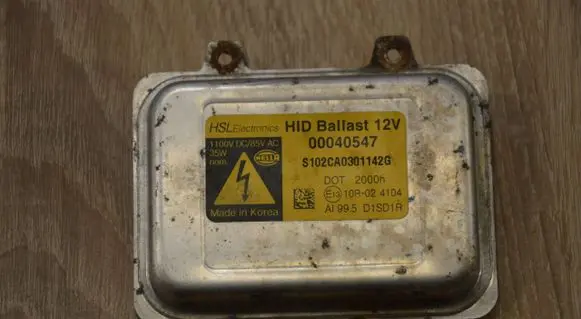 Opel Antara Headlight ballast module Xenon 