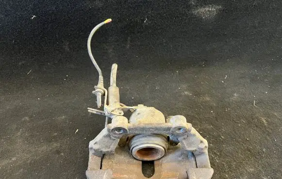 Volkswagen PASSAT B5.5 Front brake caliper