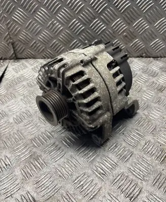 BMW X1 E84 Generator/alternator 7802261 2543461E FG18S019