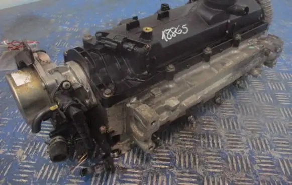 Dacia Sandero Engine head 110421067R
