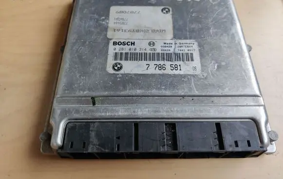 BMW 5 E39 Engine control unit/module 7786581