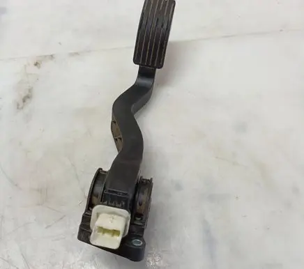 Peugeot 307 Accelerator throttle pedal 0280752251 9646702180 01574D11