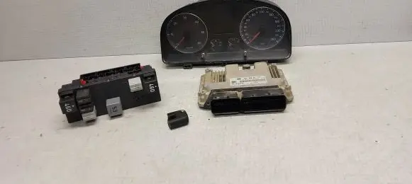 Volkswagen Caddy Engine ECU kit and lock set 1T0920854C 03G906021PD 0281014073