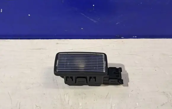 Polestar 2 Front seat light 32289271