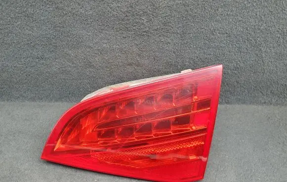 Audi A4 S4 B8 8K Tailgate rear/tail lights 8K9945094B