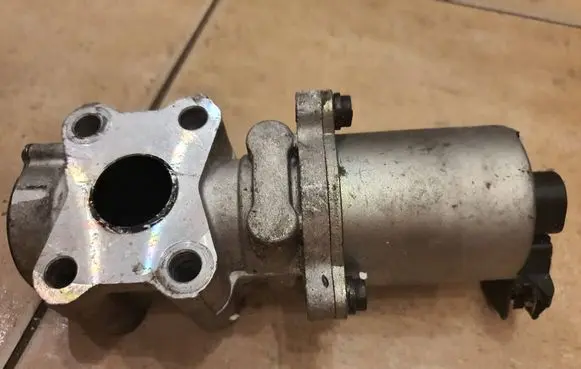 Volkswagen Golf I EGR valve RITY007