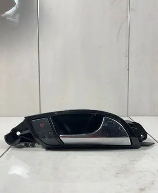 Audi Q7 4L Front door interior handle 4L0837020 PA6GF30 SR0484704