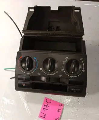 Toyota Corolla E120 E130 Central console control unit 1212121