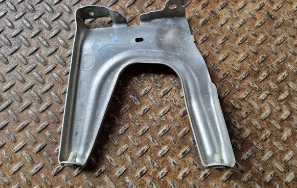 BMW 1 F40 Other under body part 7436700