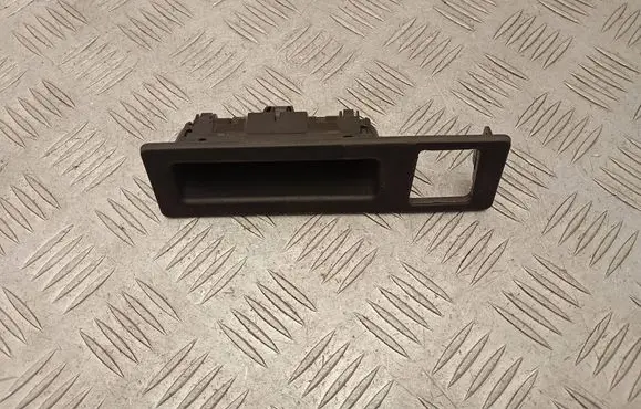 BMW M4 F82 F83 Tailgate/trunk/boot exterior handle 7463162
