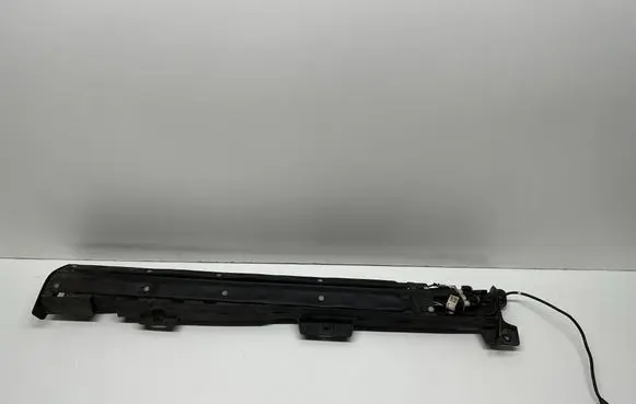 Chrysler Pacifica Sliding door control unit/module 10727401 68228797AD