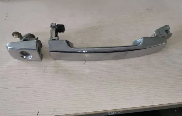 Nissan Quest Front door exterior handle