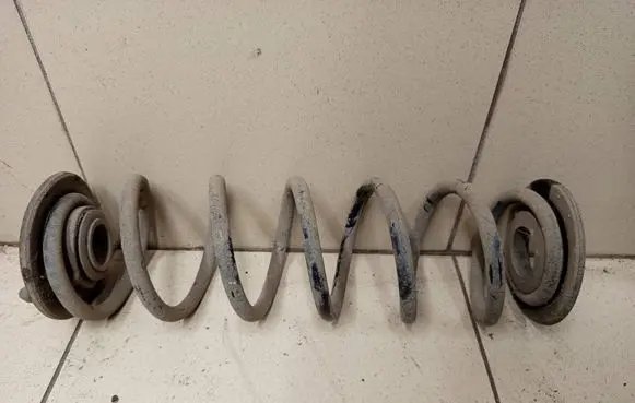 Skoda Octavia Mk3 (5E) Rear coil spring 