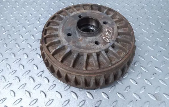 Renault Clio III Drum brake (rear) 8200276843 432021782R